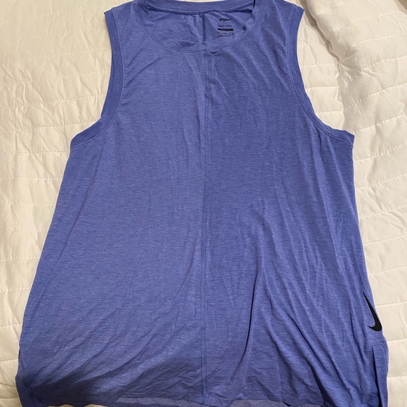 Nike Mens Yoga Shirts